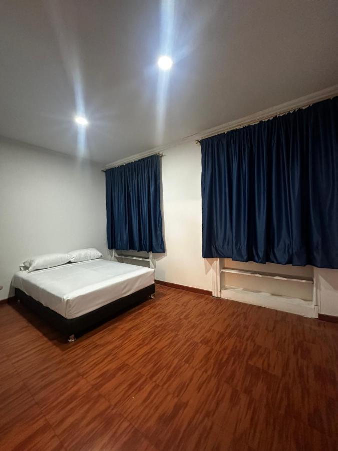 Hotel Artistico Богота Екстериор снимка